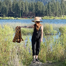 Load image into Gallery viewer, Lynt Pocket Jumper Pants in Black