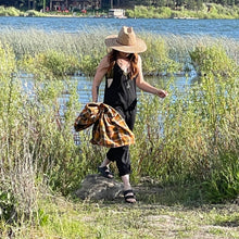 Load image into Gallery viewer, Lynt Pocket Jumper Pants in Black