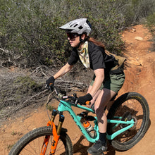 Load image into Gallery viewer, Lynt Crop Tee in Black