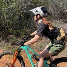 Load image into Gallery viewer, Lynt Crop Tee in Black