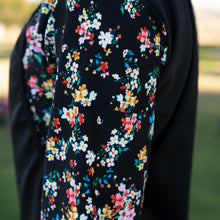 Load image into Gallery viewer, Lynt Crop Tee in Delicate Wild Flowers