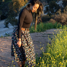 Load image into Gallery viewer, Lynt Long Sleeve Pocket Top in Black