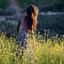 Load image into Gallery viewer, Lynt Long Sleeve Pocket Top in Black