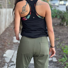 Load image into Gallery viewer, Lynt Pleated Trousers in Olive