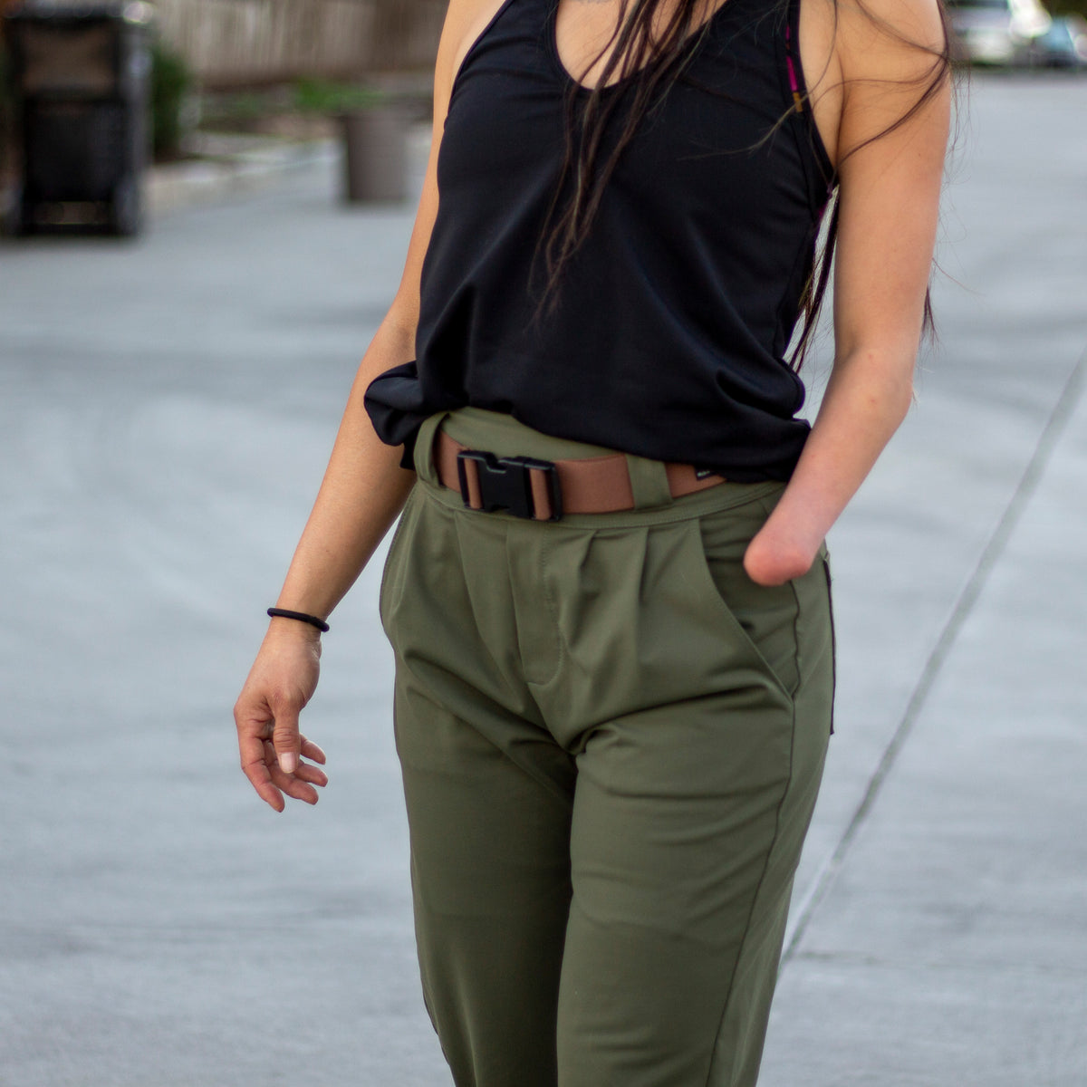 Lynt Pleated Trousers in Olive