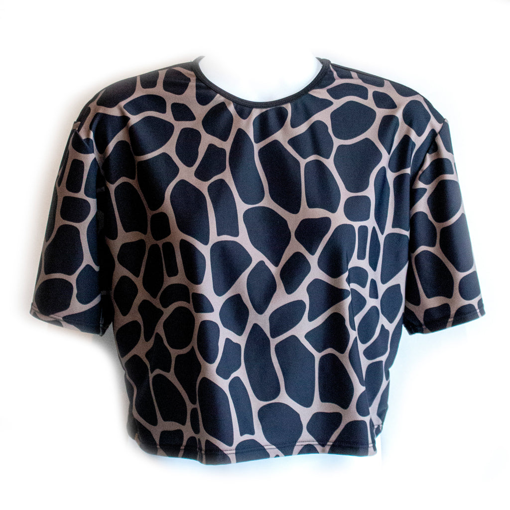 Lynt Crop Tee in Black/Olive Giraffe
