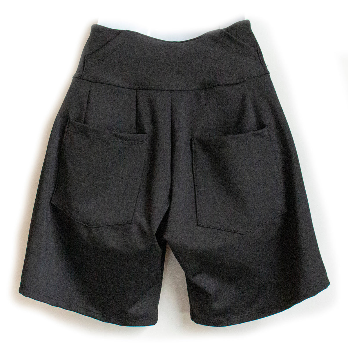 Lynt Trail Shorts in Black